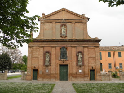 Illuminazione luoghi di culto intervento VIGARANO PIEVE – PARROCCHIA SS. PIETRO E PAOLO