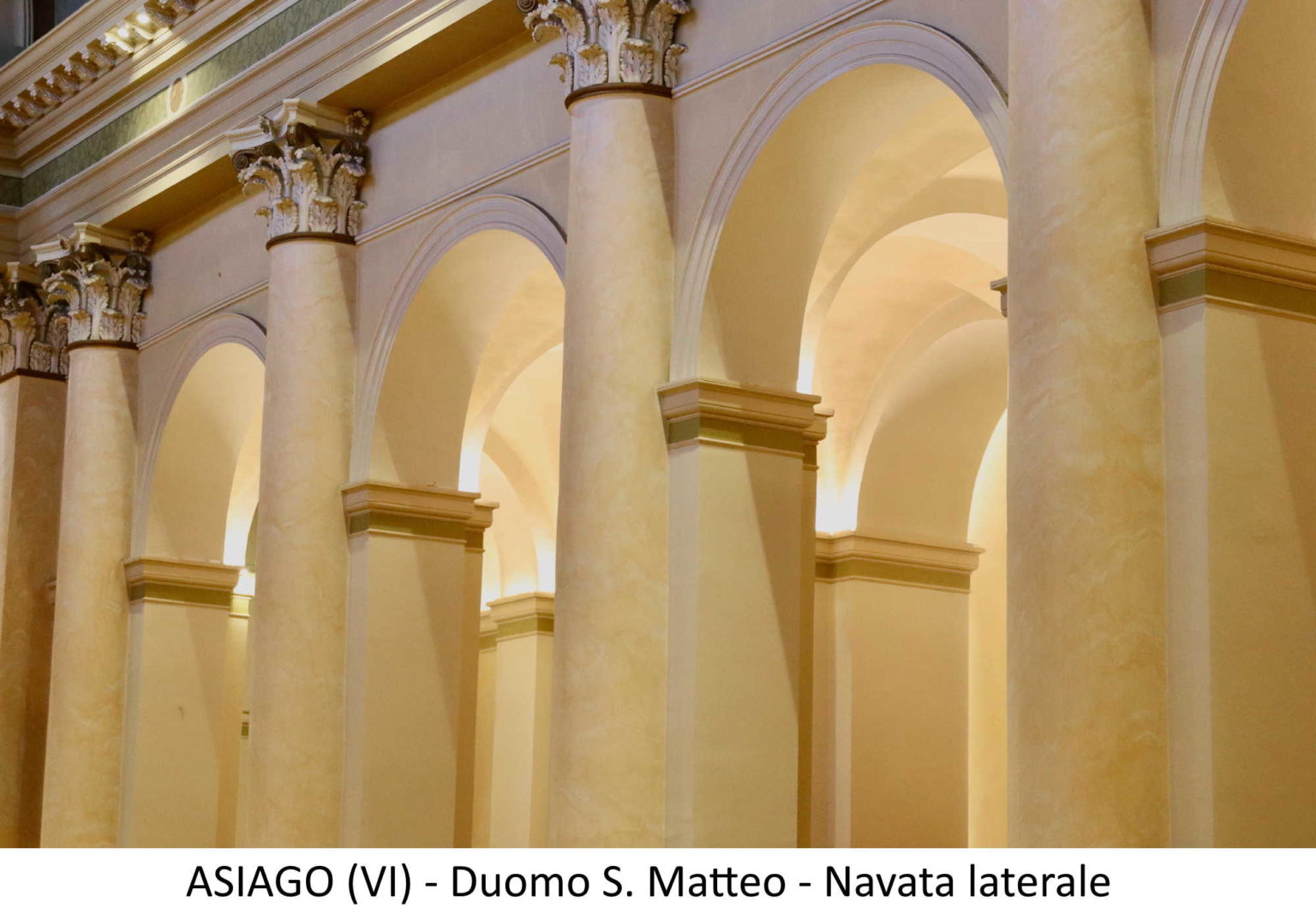 013 Vista Navata Laterale Illuminazione Melloncelli - ASIAGO (VI) - Duomo S. Matteo