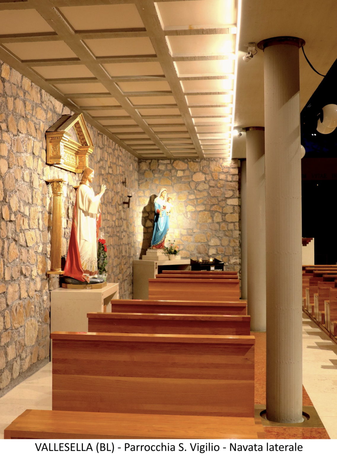 Navata laterale Illuminazione Melloncelli - VALLESELLA (BL) - Parrocchia S. Vigilio