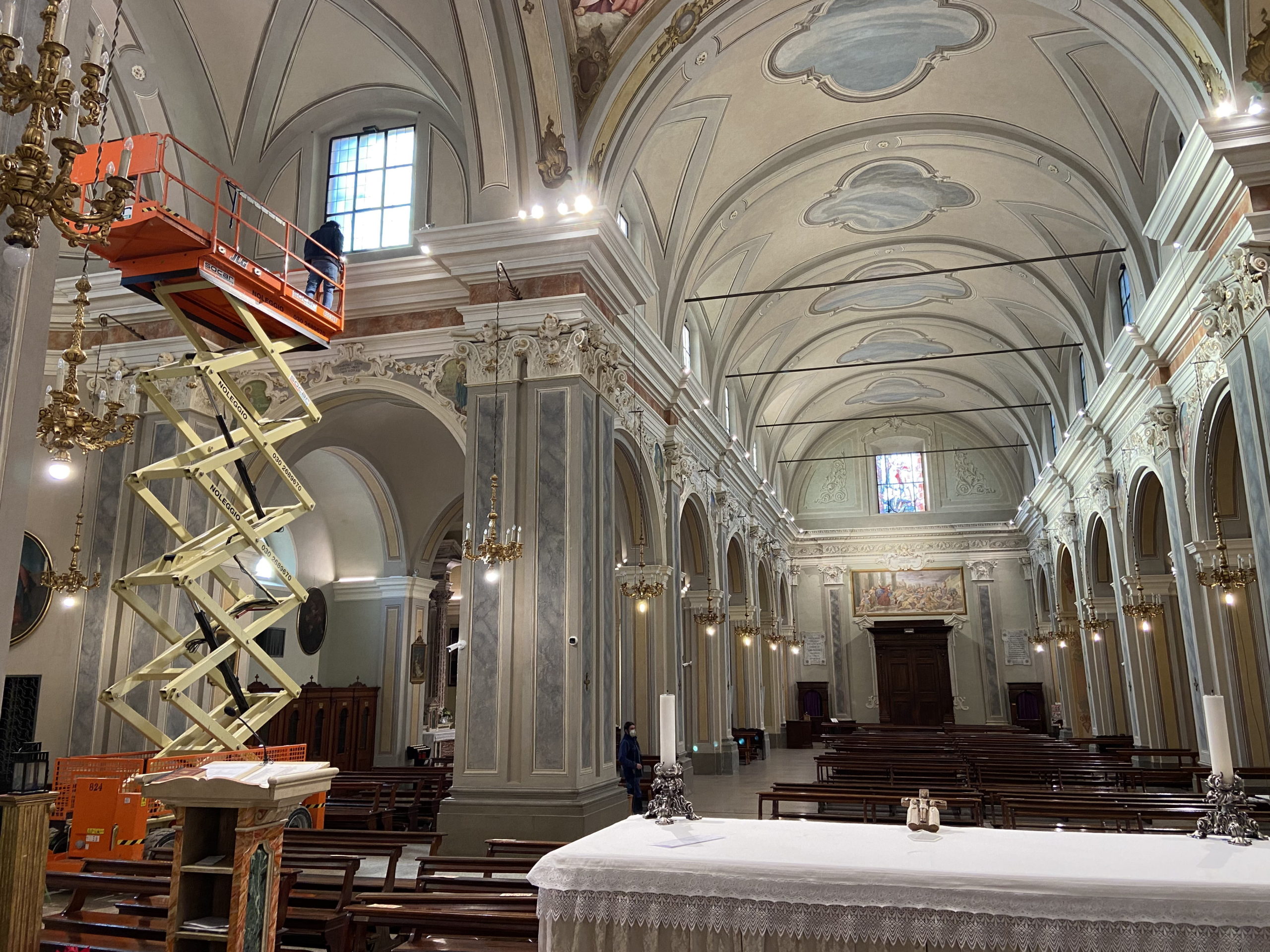 Illuminazione Melloncelli - CAPRIOLO (BS) - Parrocchia San Giorgio - lavori nuovo impianto di illuminazione