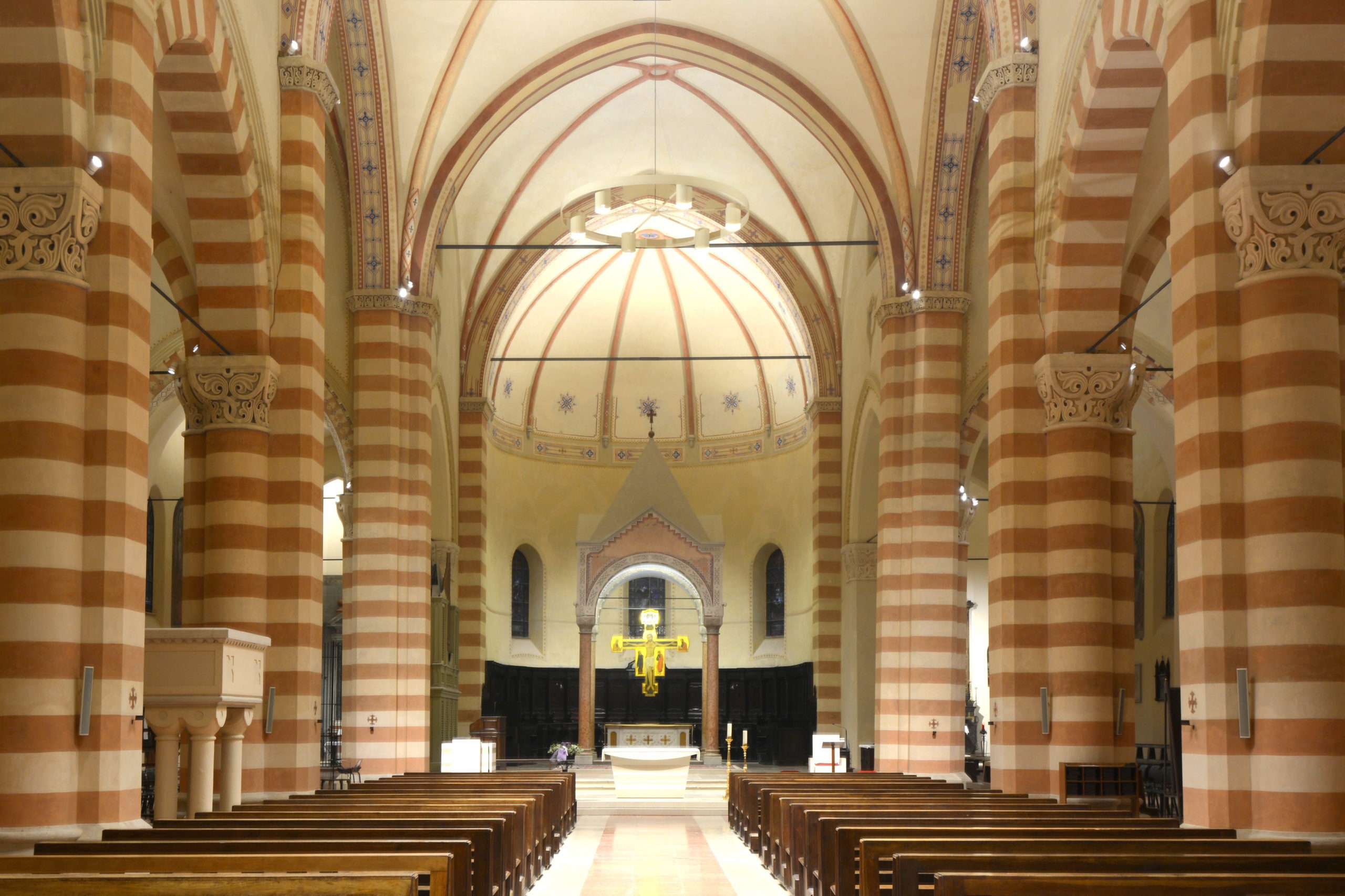 Illuminazione led chiesa